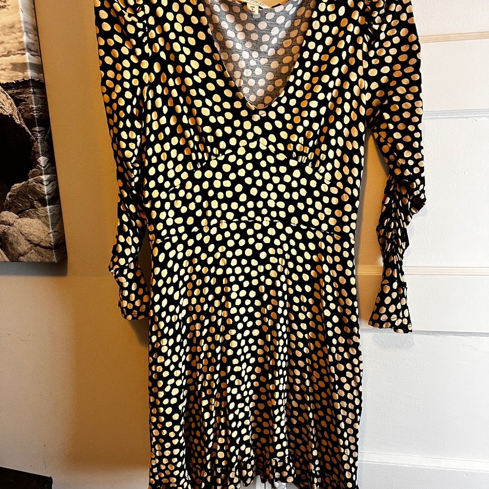 Polka dot beige/ brown dress